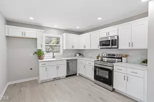 2424 Dorety Pl, Raleigh, NC 27604 - Photo 2