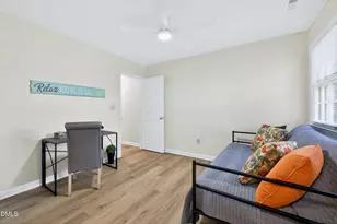 136 Lake Hollow Cir, Cary, NC 27513 - Photo 18