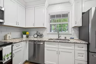 136 Lake Hollow Cir, Cary, NC 27513 - Photo 24