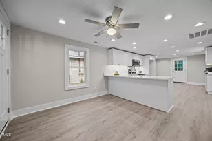 807 N Wilson Ave, Dunn, NC 28334 - Photo 4