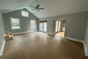 2610 Dover Rd, Raleigh, NC 27608 - Photo 8