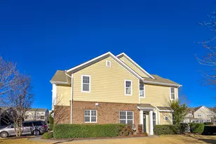 10104 Raven Tree Dr, Raleigh, NC 27617 - Photo 2