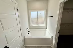 1787 Walnut Run Dr, Deep Run, NC 28525 - Photo 12