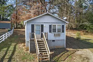 426 Thomas St, Henderson, NC 27536 - Photo 2