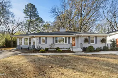 152 E Cedar Avenue, Wake Forest, NC 27587 - Photo 1