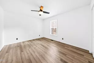 14 E Gleewood Pl, Durham, NC 27713 - Photo 18