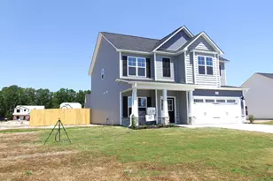4734 Scenic Pines Dr, Hope Mills, NC 28348 - Photo 2