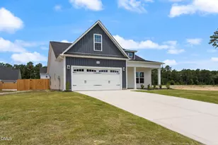 4730 Scenic Pines Dr, Hope Mills, NC 28348 - Photo 8