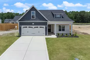 4730 Scenic Pines Dr, Hope Mills, NC 28348 - Photo 4
