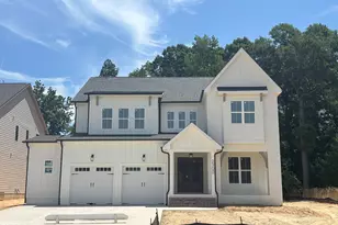 2300 Hilltop Bluffs Ct, Fuquay Varina, NC 27526 - Photo 2