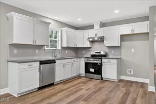 405 Ridley St, Louisburg, NC 27549 - Photo 8