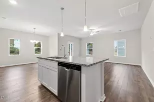 413 Hallingsfield Wy, Zebulon, NC 27597 - Photo 8