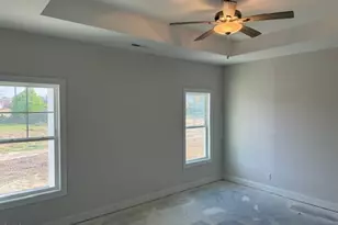 204 N Rabbit Run Dr, Smithfield, NC 27577 - Photo 6