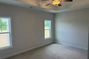 204 N Rabbit Run Dr, Smithfield, NC 27577 - Photo 8