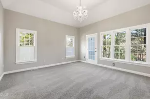 101 Highlands Lake Dr, Cary, NC 27518 - Photo 16