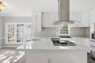 101 Highlands Lake Dr, Cary, NC 27518 - Photo 10