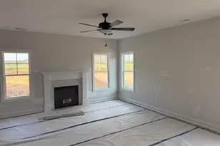 159 N Rabbit Run Dr, Smithfield, NC 27577 - Photo 4