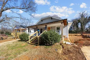 1107 8th St, Statesville, NC 28677 - Photo 8