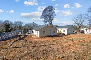 1107 8th St, Statesville, NC 28677 - Photo 14