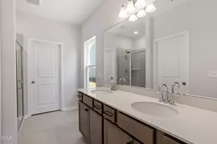 1009 Honey Bee Ct, Durham, NC 27703 - Photo 16