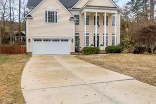 105 Catchpenny Ct, Cary, NC 27519 - Photo 2