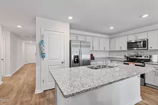 1423 N Wilshire Ct, Kinston, NC 28504 - Photo 8