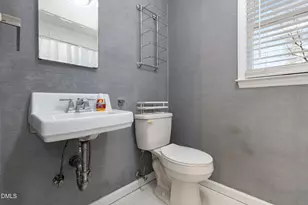 2208 White Oak Cir, Clayton, NC 27520 - Photo 22