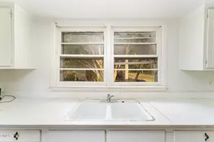 330 E Stallings St, Clayton, NC 27520 - Photo 20