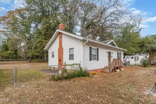 1108 Branson St, Fayetteville, NC 28305 - Photo 4