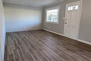 303 Stancil St, Smithfield, NC 27577 - Photo 4