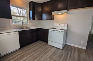 303 Stancil St, Smithfield, NC 27577 - Photo 8