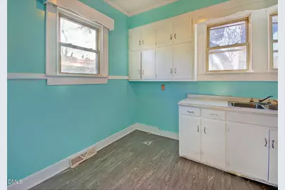 909 E Morehead Street, Burlington, NC 27215 - Photo 6