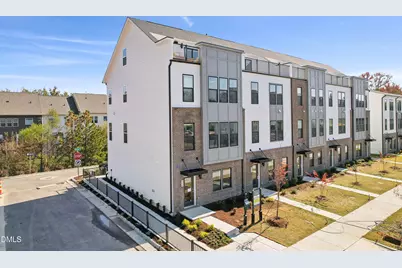 2714 Kempthorne Road, Cary, NC 27519 - Photo 2