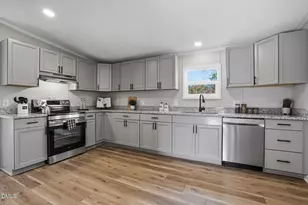 209 Huck Finn Ct, Hope Mills, NC 28348 - Photo 10