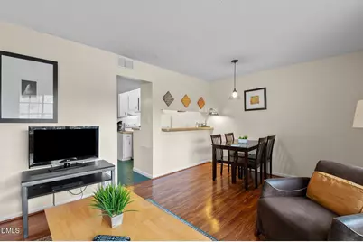 807 W Trinity Avenue #Apt 153, Durham, NC 27701 - Photo 4