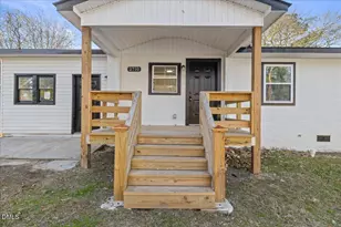 2710 Academy St, Sanford, NC 27332 - Photo 30