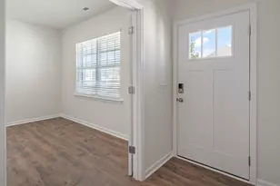 360 Hanging Elm Ln, Fuquay Varina, NC 27526 - Photo 2