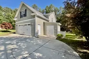 147 Sherwood Ln, Sanford, NC 27332 - Photo 4