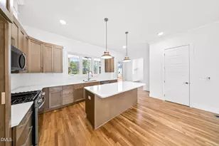 2526 Prince Dr, Raleigh, NC 27606 - Photo 6