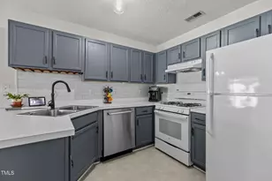 413 Hyannis Dr, Holly Springs, NC 27540 - Photo 12