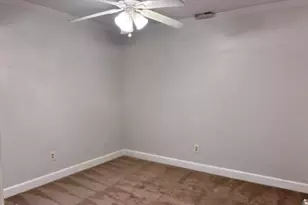 207 Leeward Ct, Cary, NC 27511 - Photo 16