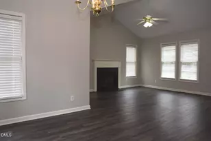 105 Martins Point Pl, Cary, NC 27519 - Photo 8