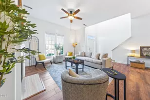 210 Anniston Ct, Cary, NC 27519 - Photo 10