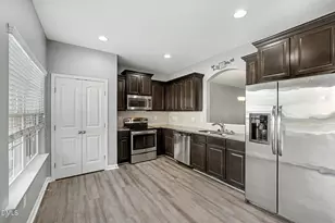 939 Ileagnes Rd, Raleigh, NC 27603 - Photo 8