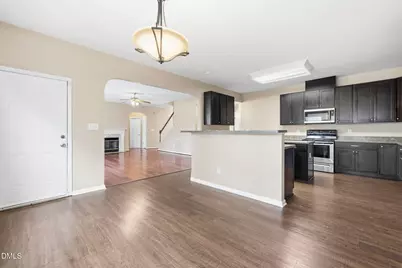 105 Holmhurst Court, Cary, NC 27519 - Photo 4