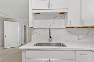 2705 Crest St, Durham, NC 27705 - Photo 10
