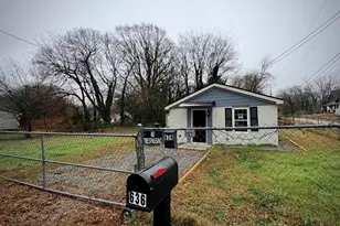 636 Flint St, Henderson, NC 27536 - Photo 4