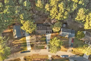 4624 Holly Brook Dr, Apex, NC 27539 - Photo 2