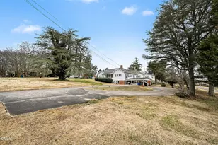 105 Elm St, Haw River, NC 27258 - Photo 2