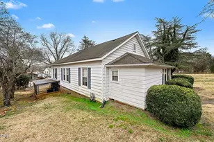 105 Elm St, Haw River, NC 27258 - Photo 26